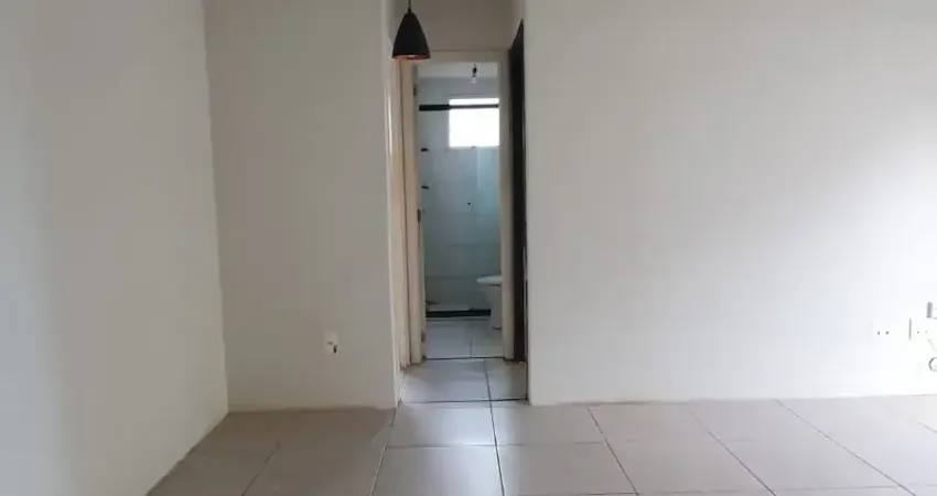 LINDO APARTAMENTO DOIS QUARTOS TERREO COM CHURRASQUEIRA E JARDIM