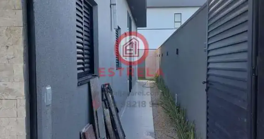 Casa com 3 quartos à venda na Rua Padre Eugênio, Jardim Jacinto, Jacareí