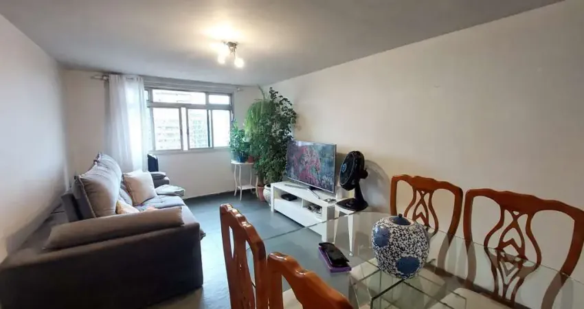 Apartamento a Venda no Brooklin ,com 78m², 2 dormitórios sendo 1 suíte e 1 vaga. O imóvel possui armários embutidos, sala para 2 ambientes, sala de ja