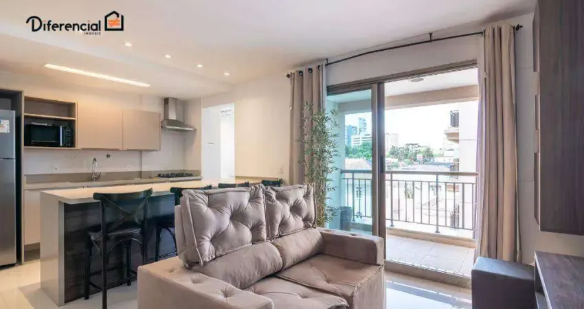 Apartamento mobiliado e decorado a poucos passos do pátio batel.