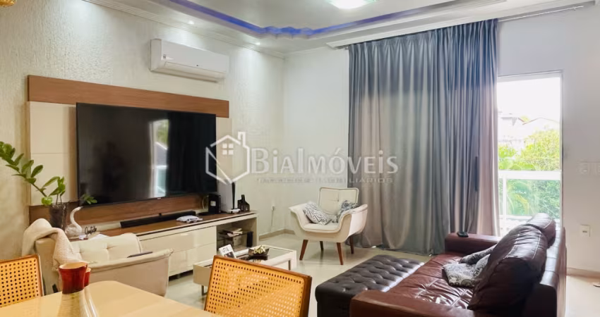 Casa duplex - Em condomínio fechado - Em Campo Grande