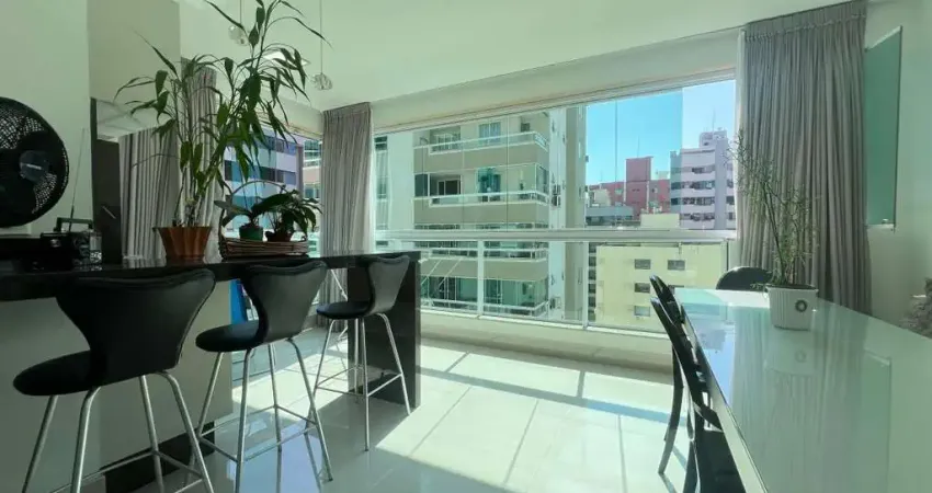 Apartamento à venda,com 4 suítes  171.00m² privativos + 3 vagas de garagem + lazer em meia praia de itapema sc