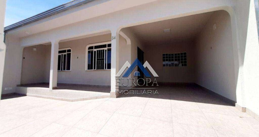 Casa com 3 dormitórios à venda, 180 m² por R$ 650.000,00 - Conjunto Habitacional Alexandre Urbanas - Londrina/PR
