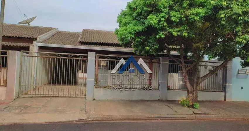 Casa com 3 dormitórios à venda, 145 m² por R$ 310.000,00 - Conjunto Habitacional Santiago - Rolândia/PR