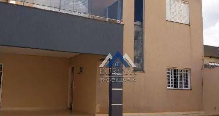 Sobrado com 3 dormitórios à venda, 217 m² por R$ 760.000,00 - Coliseu - Londrina/PR