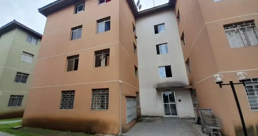 Apartamento com 3 quartos  para alugar, 52.00 m2 por R$1600.00  - Bairro Alto - Curitiba/PR