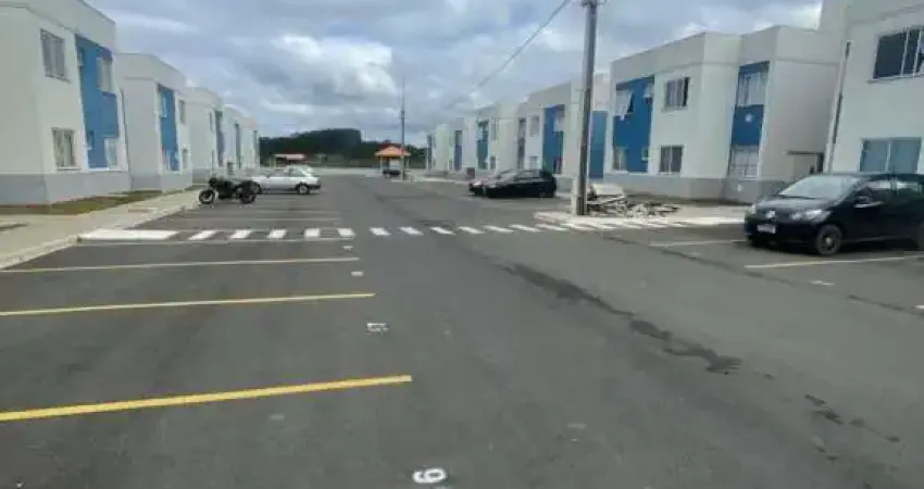 Apartamento com 2 quartos  para alugar, 45.00 m2 por R$900.00  - Estados - Fazenda Rio Grande/PR