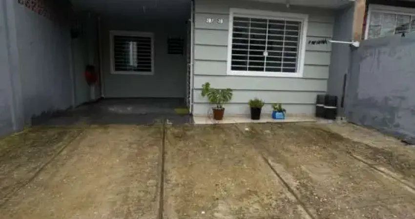 Casa Residencial com 2 quartos  para alugar, 50.00 m2 por R$1200.00  - Gralha Azul - Fazenda Rio Grande/PR