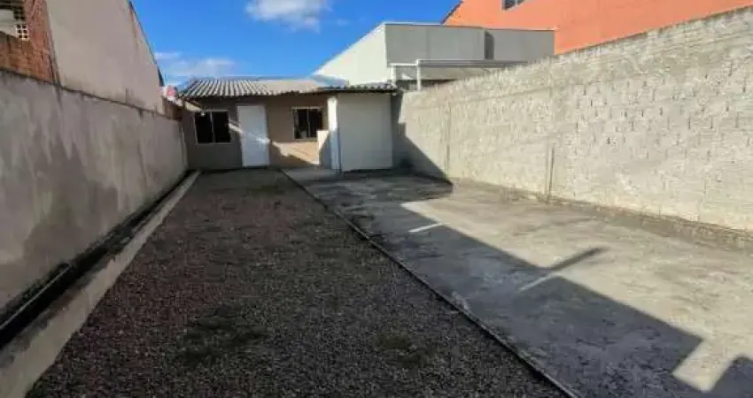 Casa Residencial com 1 quarto  para alugar, 45.00 m2 por R$1008.00  - Eucaliptos - Fazenda Rio Grande/PR