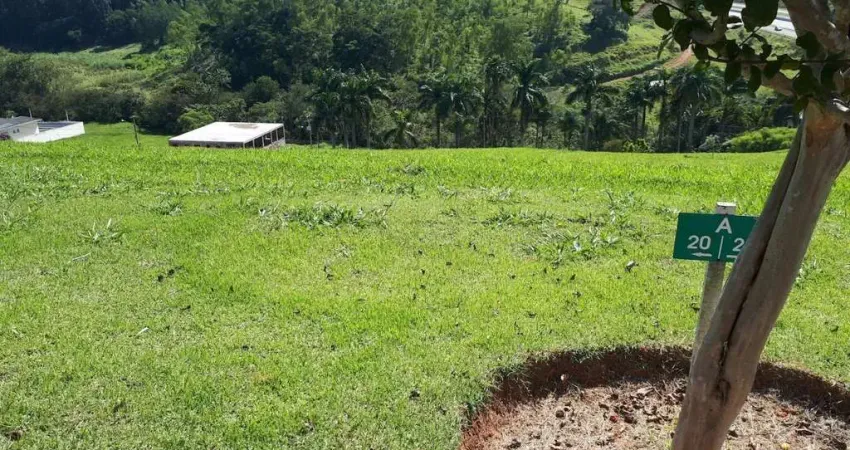 Terreno em Condomínio para Venda em Paraibuna, Village Parahybuna