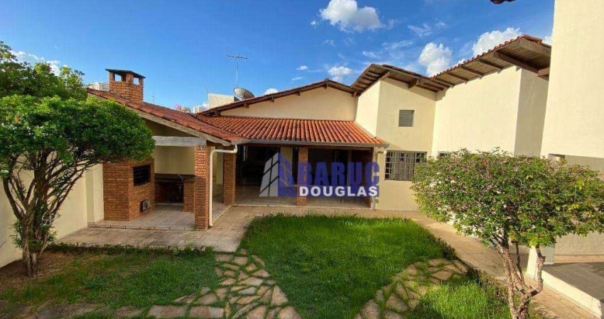 Vende-se linda casa de esquina com sala 3 ambientes, lavabo, 03 suítes, varanda c/ churrasqueira com 312 m² mais quarto R$ 750.000 - Jardim Shangri-La