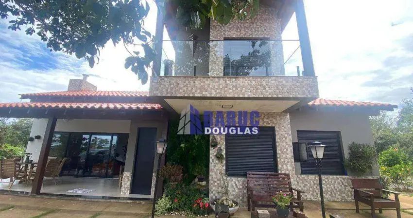 Vende-se Linda Casa com 03 quartos sendo 01 suíte no Condomínio Fechado Quintas do Brumado, 13km do centro da cidade de Chapada dos Guimarães.