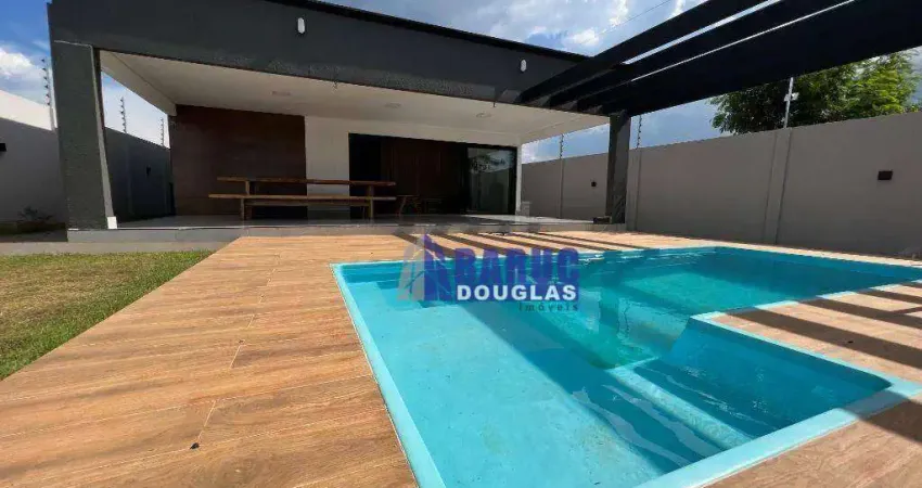 Casa Térrea com 4 quartos sendo 3 suítes, com piscina, com 210m² construídos, por R$ 995.000 - Jardim Bucair - Chapada dos Guimarães/MT