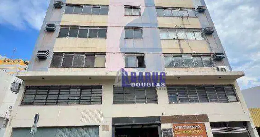 Prédio Comercial Exclusivo no Centro de Cuiabá: 61 Salas, Elevadores, e 18 Vagas. Ao lado de Bradesco e Caixa. Invista no Coração da Cidade.