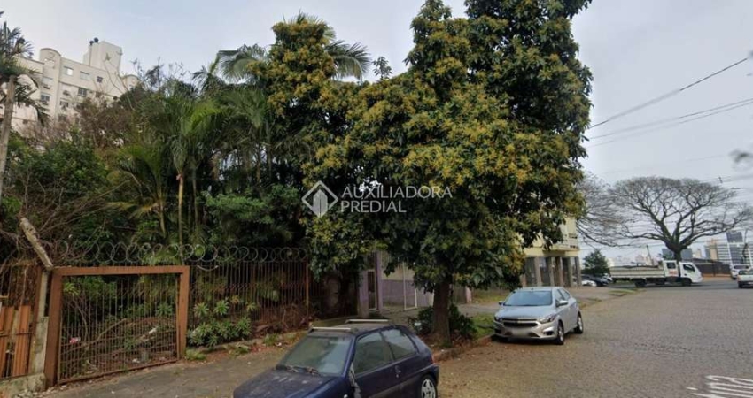 Terreno à venda na Rua Palestina, 43, Bom Jesus, Porto Alegre