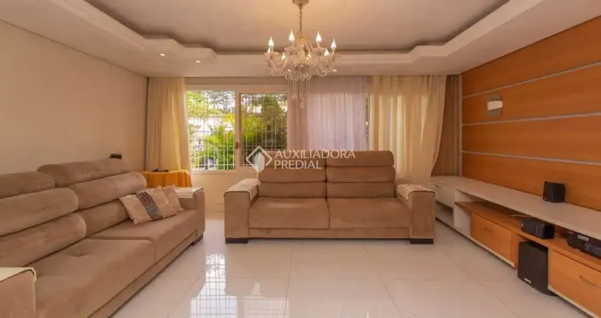 Casa com 4 quartos à venda na Rua Líbia, 142, Vila Ipiranga, Porto Alegre