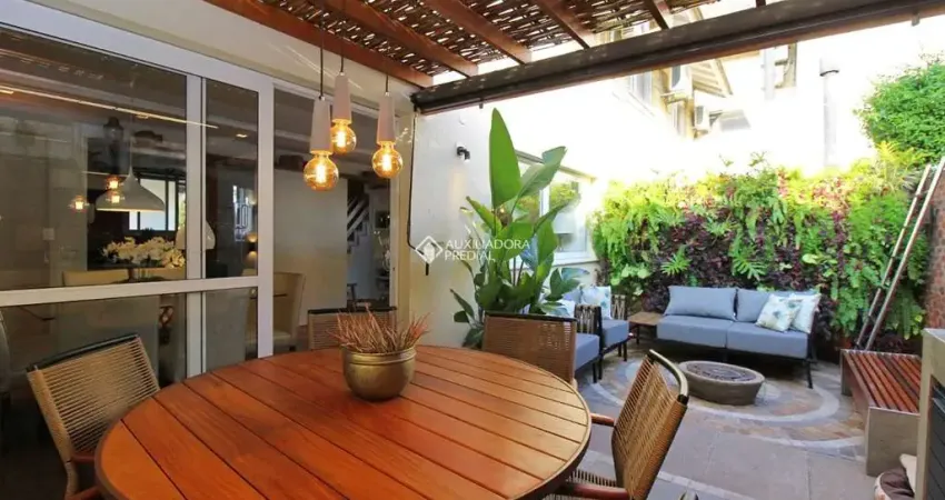 Casa em condomínio fechado com 3 quartos à venda na Avenida Engenheiro Ludolfo Boehl, 1179, Teresópolis, Porto Alegre