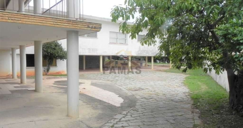Magnifico casarao + para alugar ou vender no centro de Vinhedo/SP
