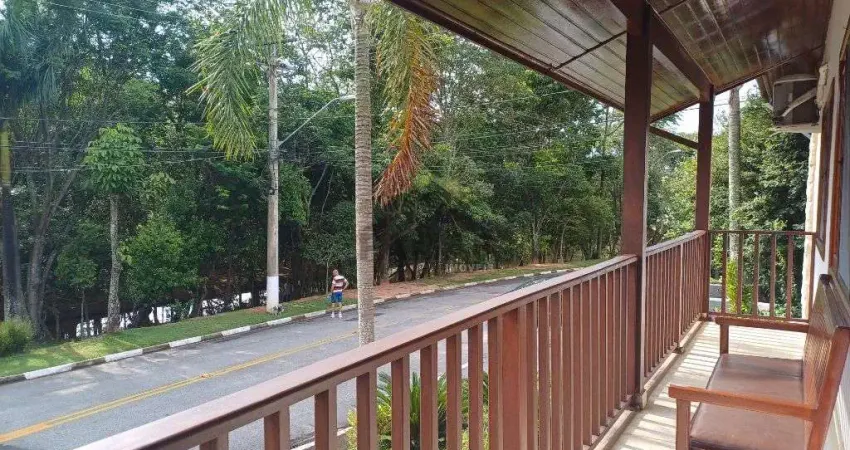 Excelente casa no Condominio Recanto dos Paturis em Vinhedo/SP.