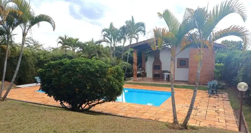 Magnifico terreno plano, de esquina e com casa, quiosque com churrasqueira e piscina na cidade de vinhedo/sp