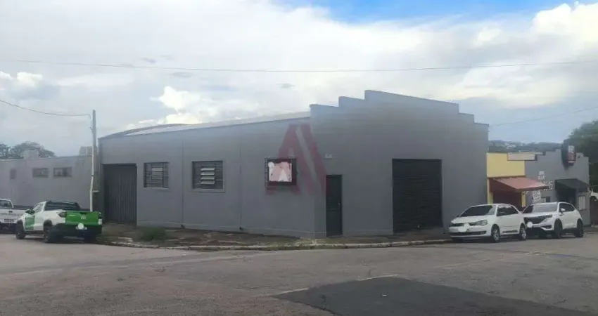 Galpao comercial 200m2 no centro , pe direito alto e escritorio privativo!