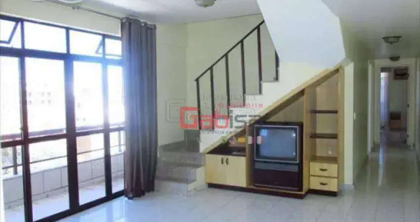Cobertura com 4 dormitórios à venda, 130 m² por R$ 800.000,00 - Centro - Cabo Frio/RJ