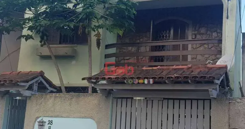 Casa com 3 dormitórios à venda, 119 m² por R$ 430.000,00 - Parque Burle - Cabo Frio/RJ
