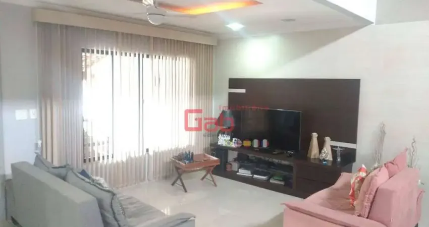 Casa com 3 dormitórios à venda, 240 m² por R$ 1.000.000,00 - Balneário São Pedro - São Pedro da Aldeia/RJ