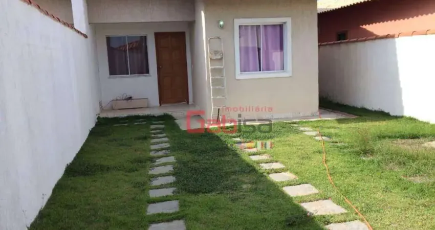 Casa com 3 dormitórios à venda, 90 m² por R$ 320.000,00 - Guriri - Cabo Frio/RJ