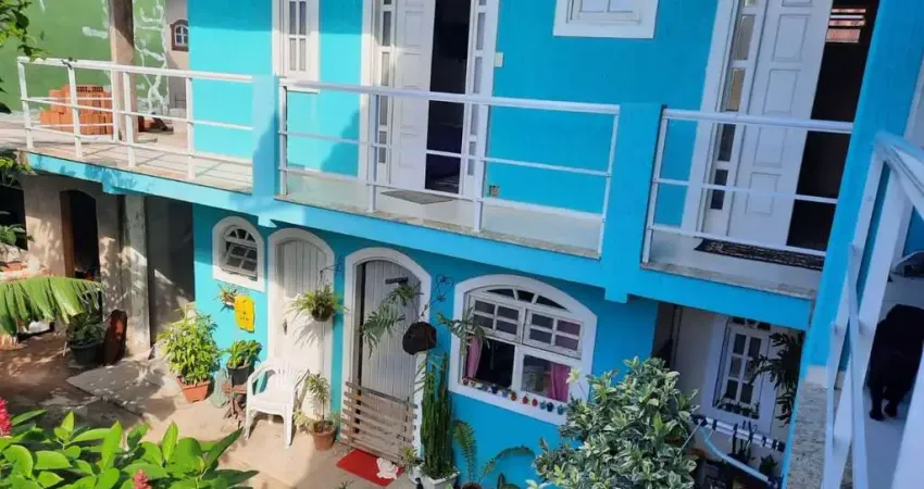 Casa com 7 dormitórios à venda, 200 m² por R$ 700.000,00 - Jardim Flamboyant - Cabo Frio/RJ
