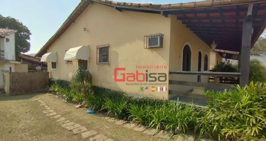 Casa com 3 dormitórios à venda, 130 m² por R$ 440.000 - Balneário São Pedro - São Pedro da Aldeia/RJ