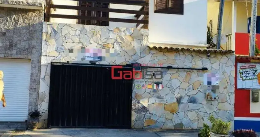 Casa com 4 dormitórios à venda, 247 m² por R$ 745.000,00 - Centro - Cabo Frio/RJ