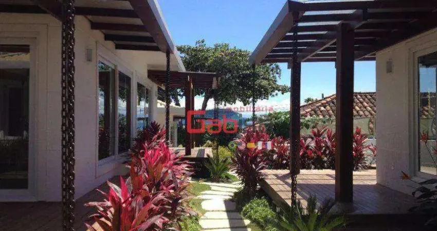 Casa com 4 dormitórios à venda, 110 m² por R$ 2.000.000,00 - Village de Búzios - Armação dos Búzios/RJ