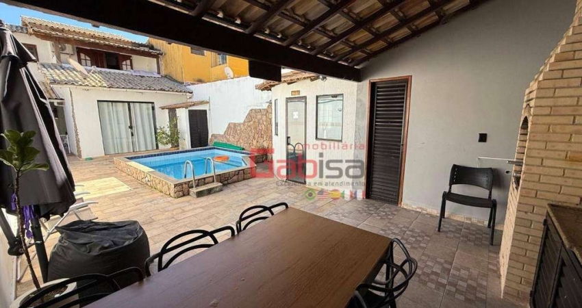 Casa com 3 dormitórios, 200 m² - venda por R$ 800.000,00 ou aluguel por R$ 4.300,00/mês - Palmeiras - Cabo Frio/RJ