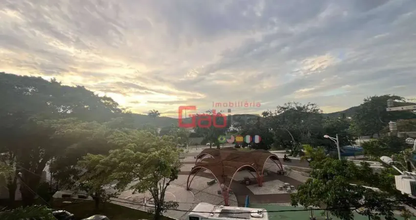 Apartamento com 3 dormitórios para alugar, 157 m² por R$ 6.227/mês - Passagem - Cabo Frio/RJ