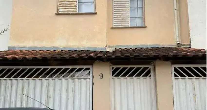 Casa com 2 dormitórios à venda, 55 m² por R$ 250.000,00 - Caetetuba - Atibaia/SP