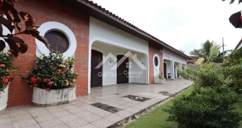 Casa com 5 quartos à venda na Parque Turistico, 181, Parque Turístico, Peruíbe