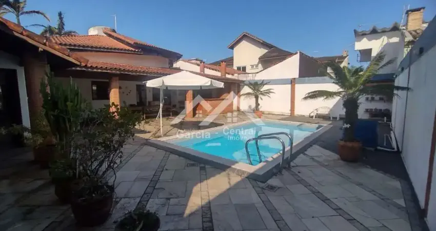 Casa com 7 quartos à venda na São José, 200, Estancia São Jose, Peruíbe