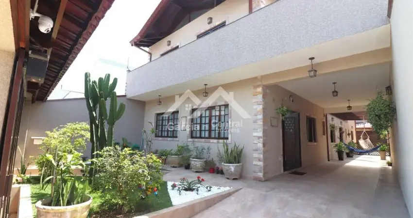 Casa com 5 quartos à venda na Centro, 354, Centro, Peruíbe