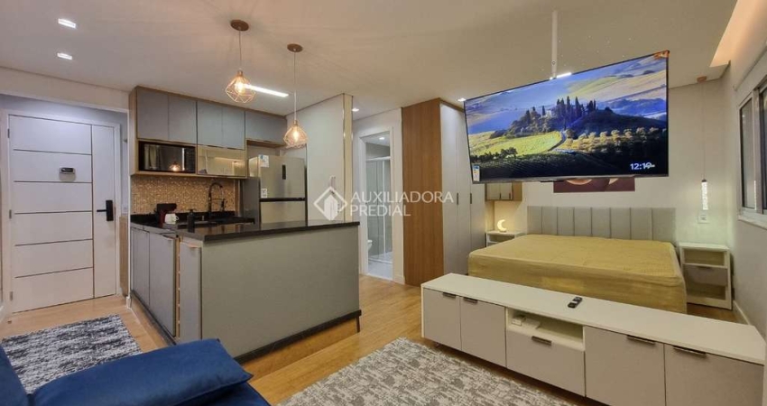 Apartamento com 1 quarto para alugar na Rua do Lago, 237, Vila Nair, São Paulo