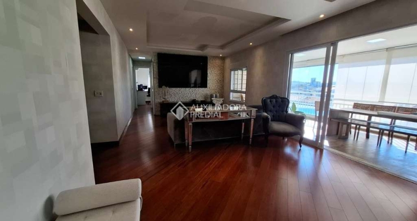 Apartamento com 3 quartos para alugar na Rua São Jorge, 605, Santo Antônio, São Caetano do Sul