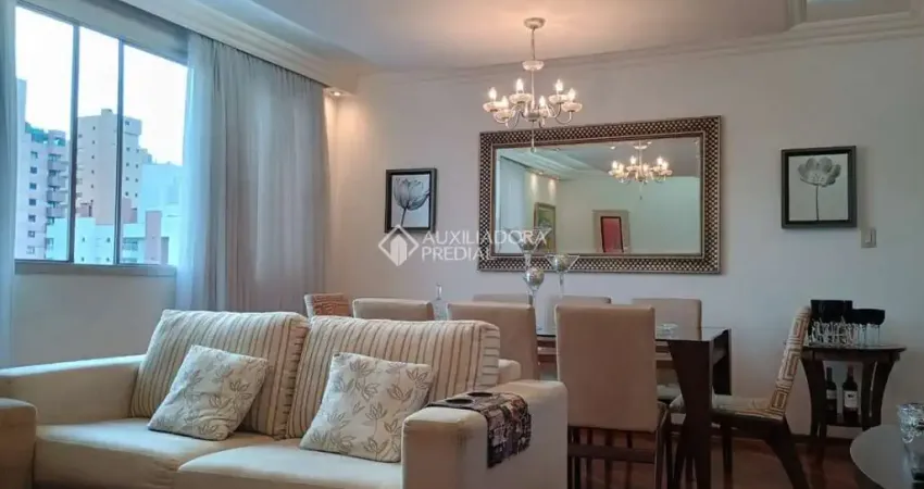 Apartamento com 3 quartos para alugar na Rua Monte Alegre, 354, Santo Antônio, São Caetano do Sul