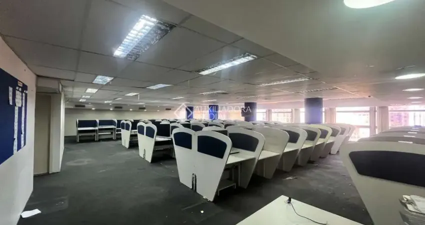 Sala comercial para alugar na Rua Líbero Badaró, 471, Centro, São Paulo