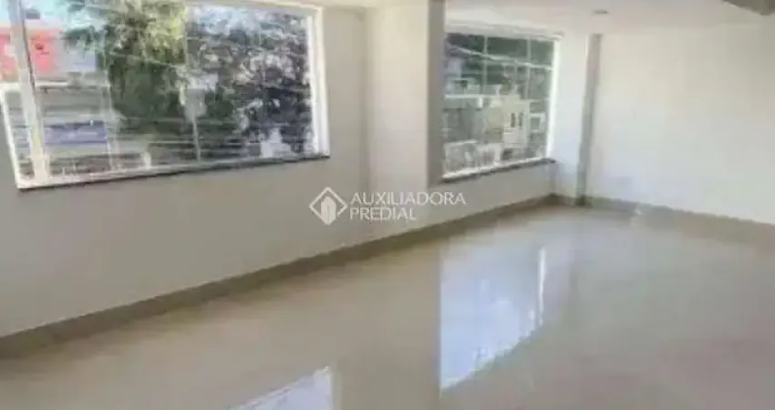 Casa com 3 quartos para alugar na Rua dos Faveiros, 155, Vila Alpina, Santo André