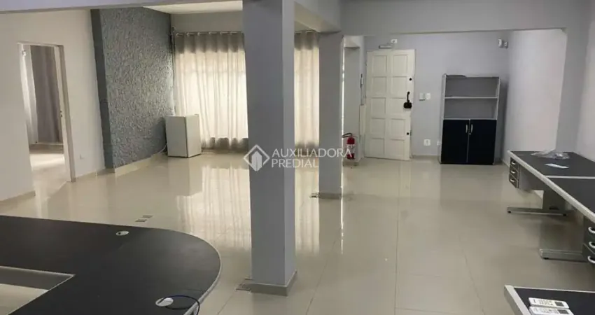 Casa comercial para alugar na Rua Votorantim, 479, Barcelona, São Caetano do Sul