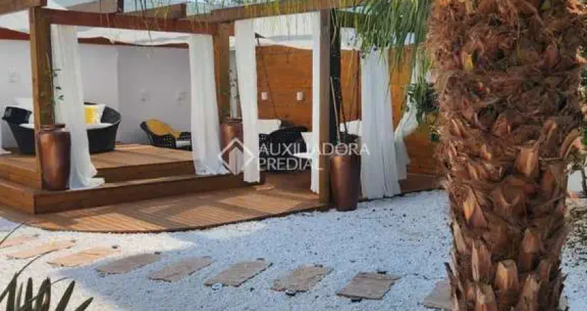 Casa com 3 quartos à venda na Rua Doutor Antônio Prudente de Moraes, 48, Canasvieiras, Florianópolis