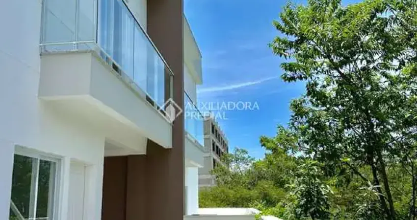 Casa em condomínio fechado com 2 quartos à venda na Rua Orlando João da Rosa, 121, Nova Palhoça, Palhoça