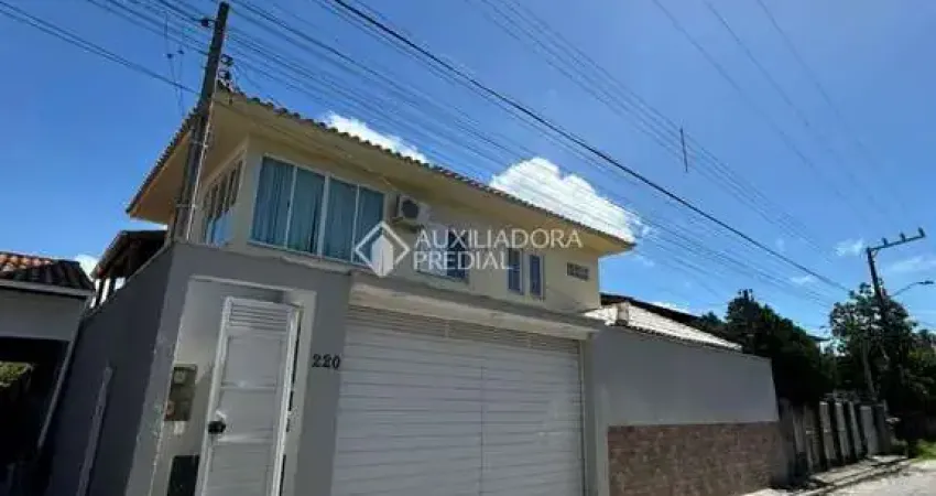Casa com 5 quartos à venda na Rua dos Pinheiros, 220, Ingleses do Rio Vermelho, Florianópolis