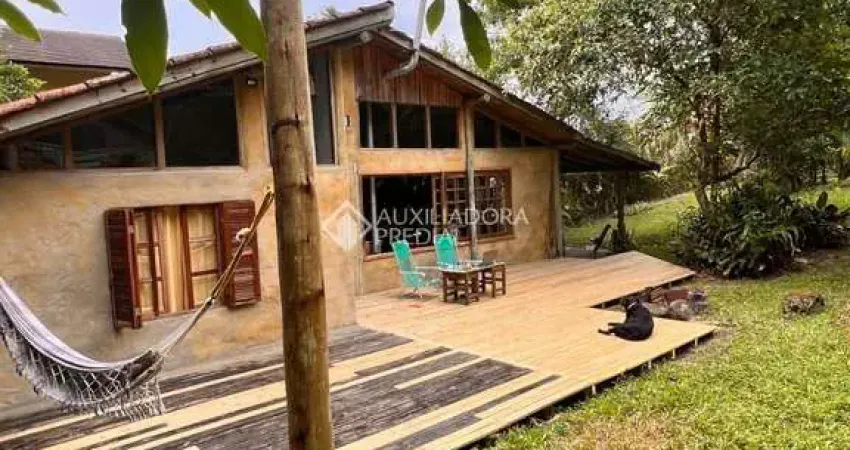 Casa com 2 quartos à venda na Geral de Ibiraquera, s/n, 98, Ibiraquera, Imbituba