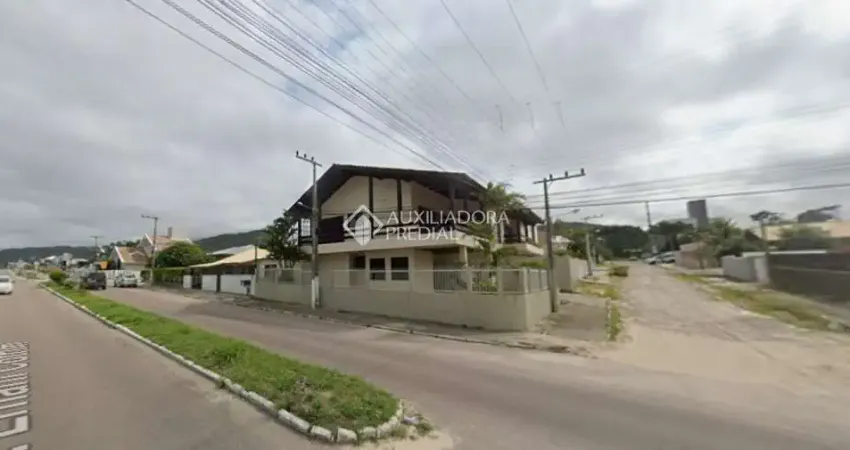 Casa com 4 quartos à venda na Ernani Cotrin, 212, Village, Imbituba